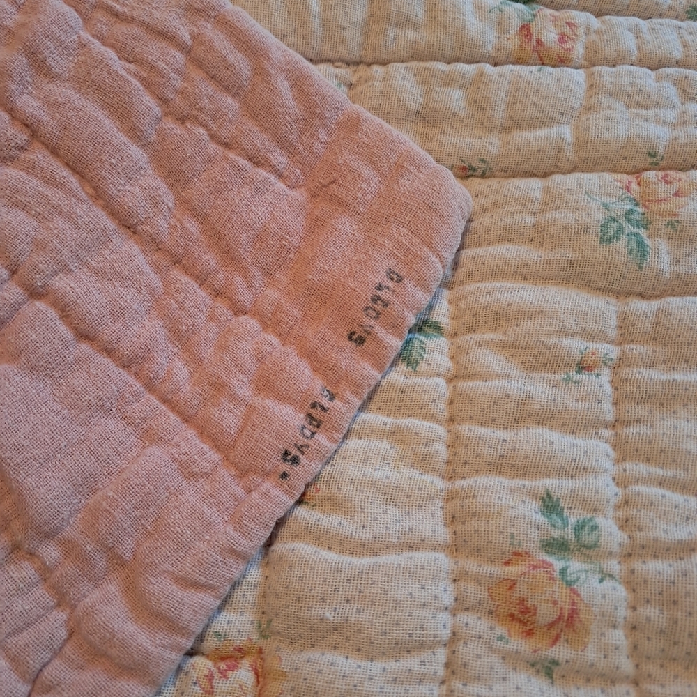 Vintage Antique Pink Quilt 68x84 Twin Floral Shabby Chic Cottage Retro Country - Picture 7 of 16